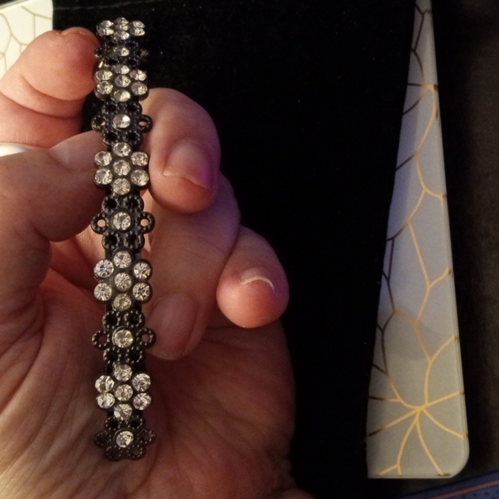 Flower Hair clip with rhinestones